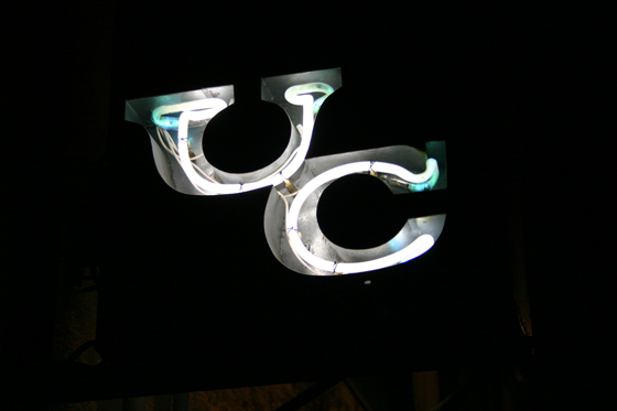 UCSI-002 ORIGINAL BOX-NEON SIGN